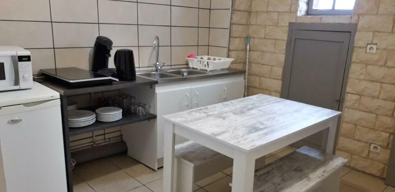 Appart Comme Chez Soi Pusignan Εξωτερικό φωτογραφία