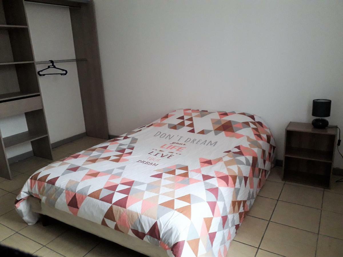 Appart Comme Chez Soi Pusignan Εξωτερικό φωτογραφία